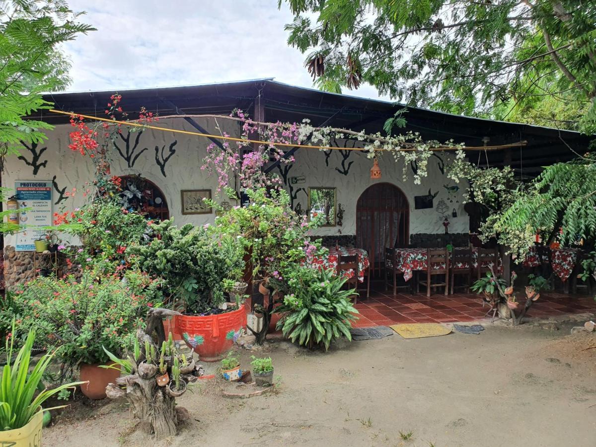 Alojamiento Casa De Campo Los Cactus Villavieja Εξωτερικό φωτογραφία