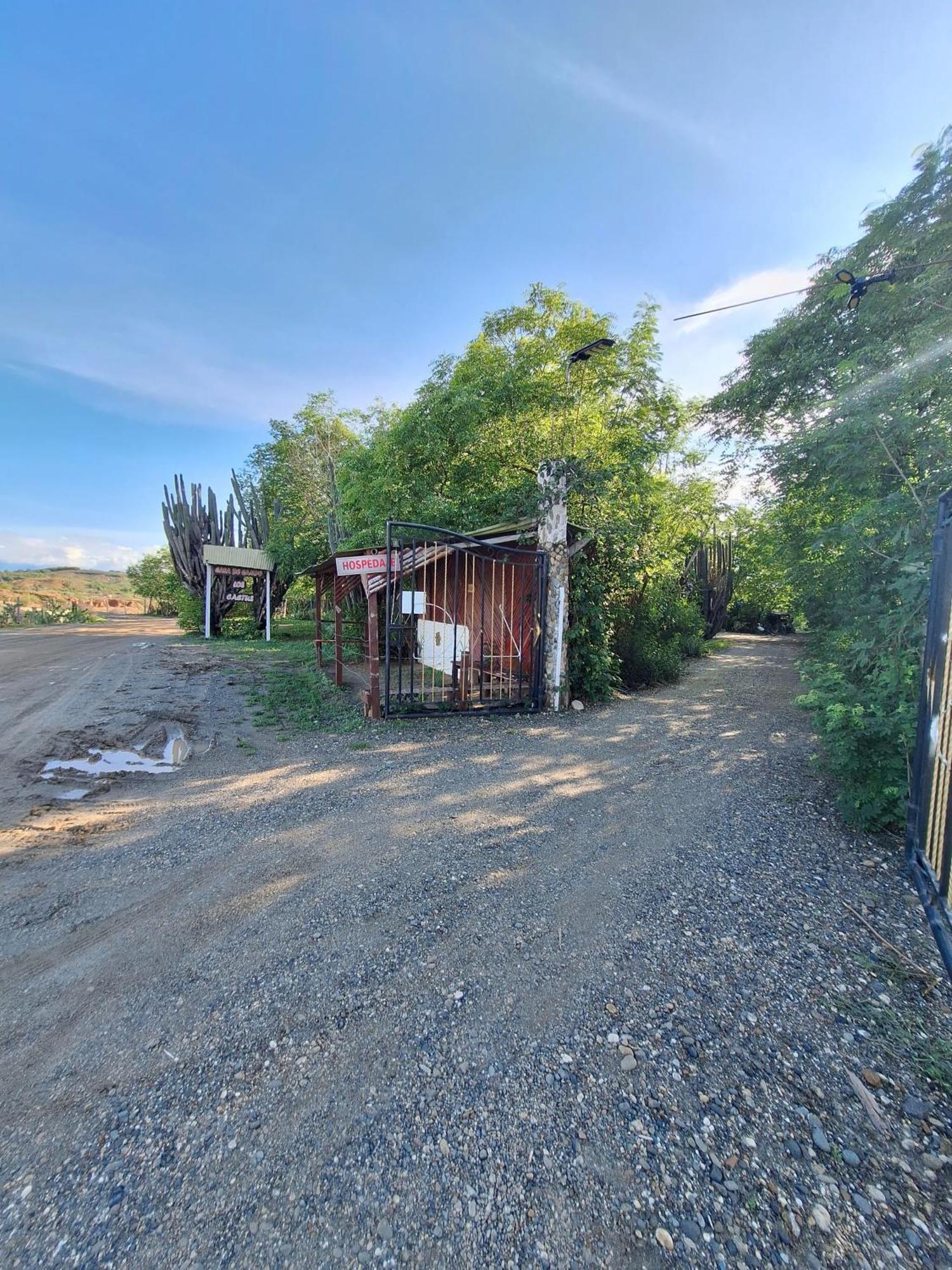 Alojamiento Casa De Campo Los Cactus Villavieja Εξωτερικό φωτογραφία