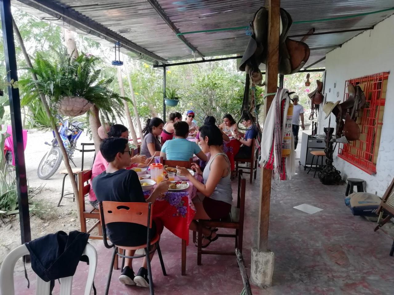 Alojamiento Casa De Campo Los Cactus Villavieja Εξωτερικό φωτογραφία